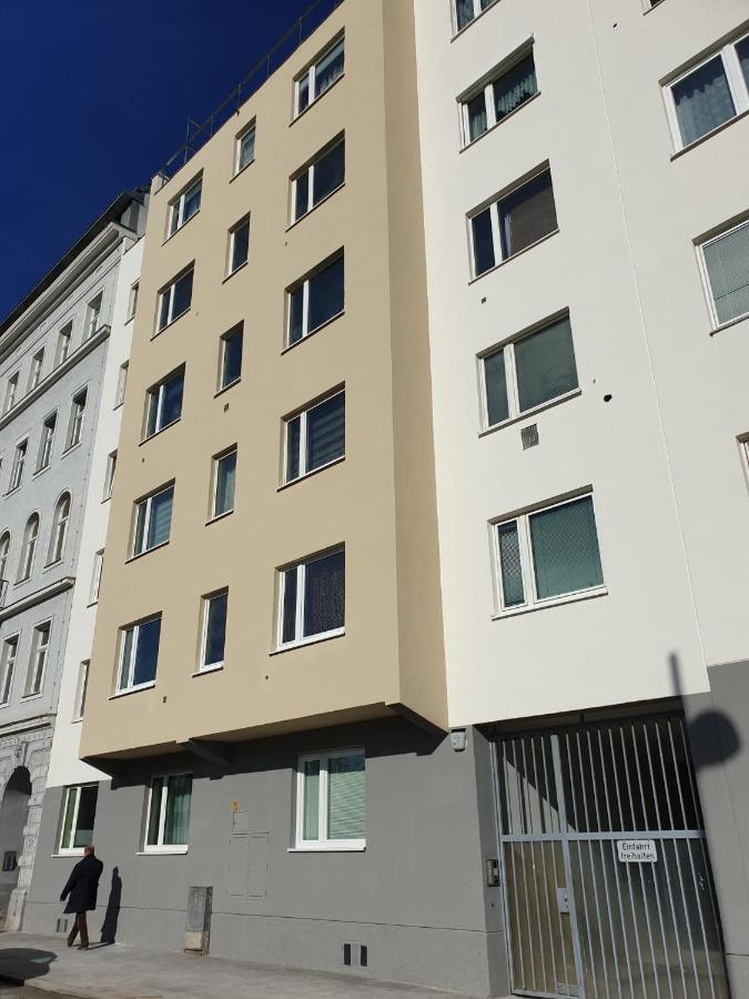 Best Rated Central Apartment Vienna - Ac, Wifi, 24H7Days Self Check-In, Board Games, Netflix 외부 사진